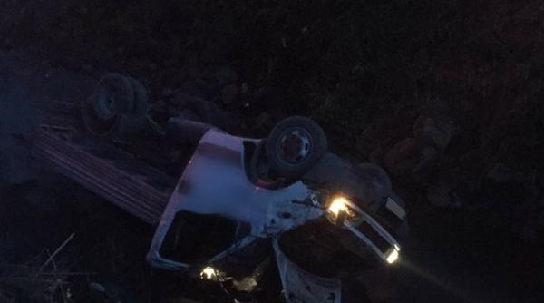 accident grav in bistrita nasaud au ajuns cu o camioneta in rau