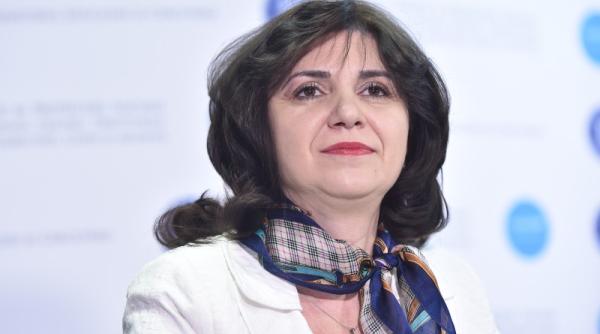 elev intrebare cheie pentru monica anisie cum facem cu bacalaureatul ne termina psihic raspunsul ministrului
