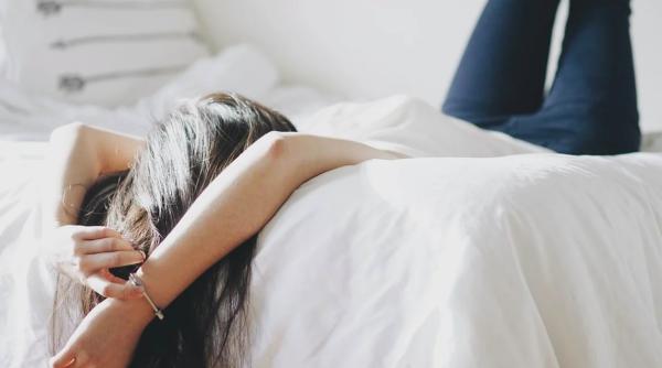 tanar si invincibil la virus marturiile unei femei de 26 de ani