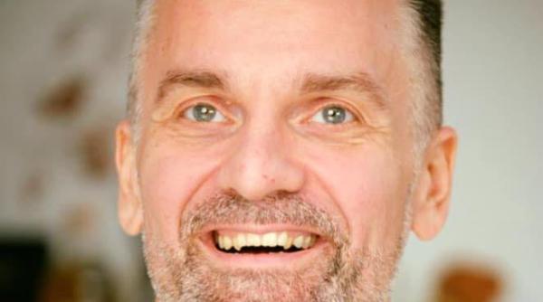 cezar ionascu creator de moda facut praf de doi experti dupa fake news ul despre coronavirus