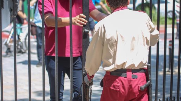 dan cristian popescu apel pentru redeschiderea parcurilor mari pentru bucuresteni