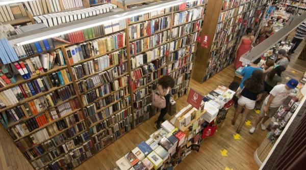 librarie online gratuita pentru elevi si profesori