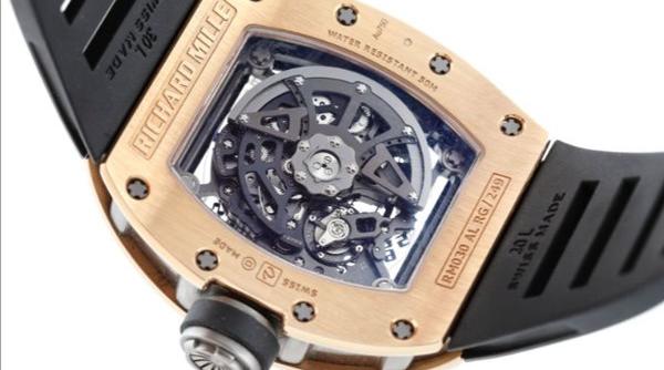 ceasul vedetelor scos la licitatie in romania vezi pretul