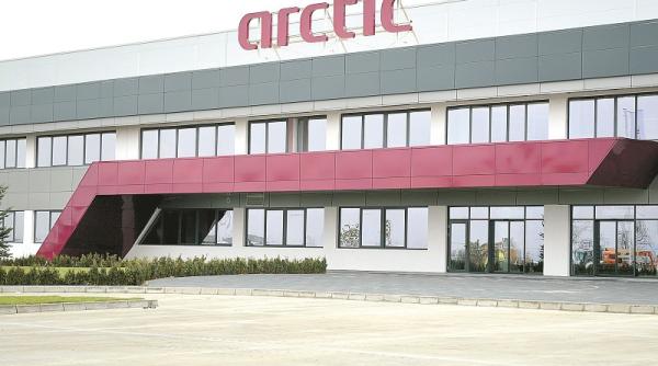 arctic gaest un nou focar 32 de angajati ai fabricii depistati cu covid 19