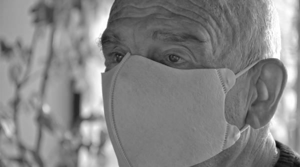 stare de alerta mai sunt restrictii pentru oamenii de peste 65 ani raspuns oficial