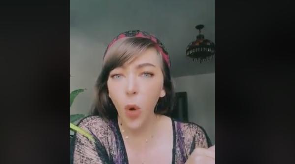 victor ciutacu revolta dupa ce oana lovin a fost pusa la zid daca arunca pungi cu p sat in jandarmi pe 10 august era eroina