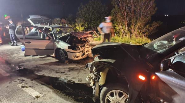 accident frontal grav la suceava o persoana incarcerata