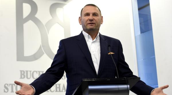 masca  obligatorie in romania  catarama  este ilegal si neconstitutional