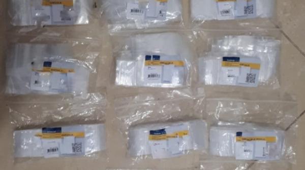 barbat arestat dupa ce a ridicat de la curier un pachet cu substante interzise