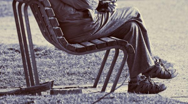 stai picior peste picior vezi ce poti pati