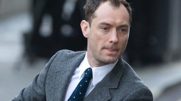 jude law tata pentru a sasea oara