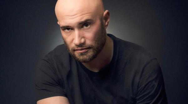 mihai bendeac dupa ce a anuntat ca a avut coronavirus se uita la mine cum se uita babele la mort