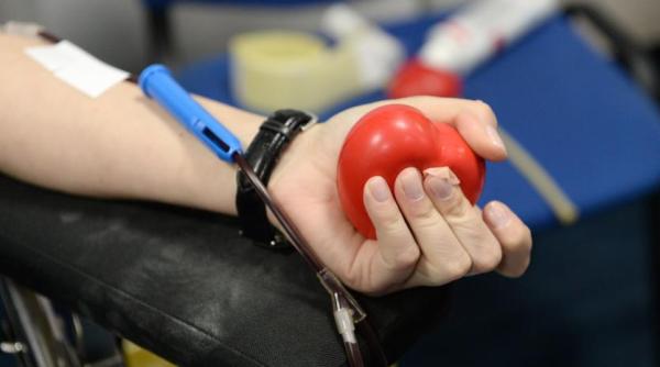 primul donator de plasma pentru pacintii covid 19 a donat si a doua oara