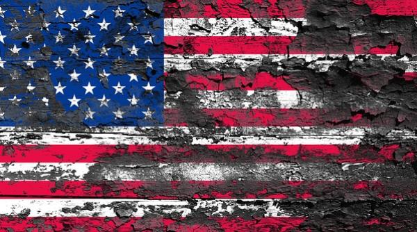 sua in doliu steagul american coborat in berna