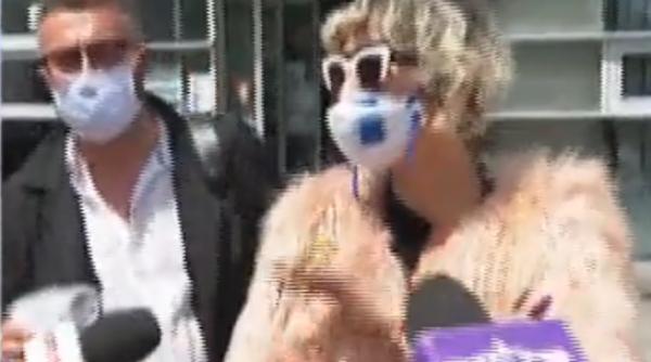 margherita de la clejani  declaratii  ma uitam in oglinda si imi faceam buzele