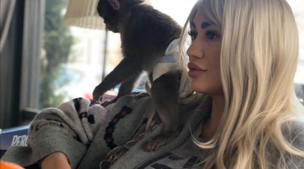 vecinul vioricai de la clejani senatorul marinescu prima reactie despre maimuta si accidentul margheritei