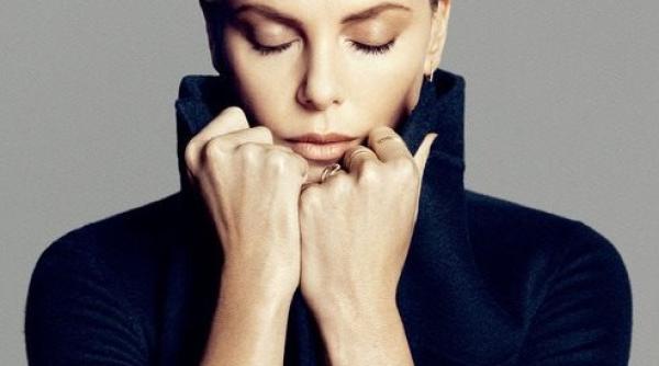 charlize theron boala crunta am ramas fara dinti in gura