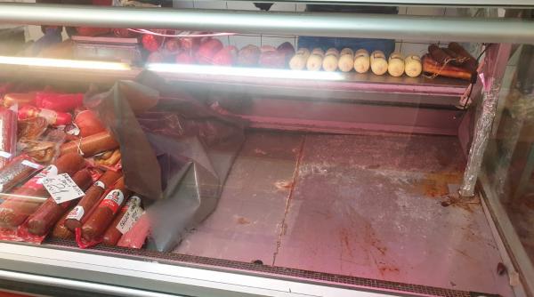 mancare tinuta in conditii jalnice si jucarii periculoase pentru 1 iunie imagini dezgustatoare din magazine galerie foto