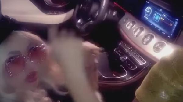 margheritei de la hollywood ii da cu eroare se lauda cu diplome in timp ce face greseli fundamentale