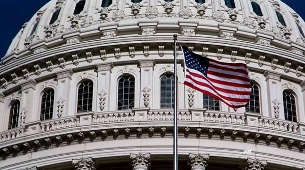 protestele violente din sua au ajuns la washington oamenii au scandat in fata casei albe