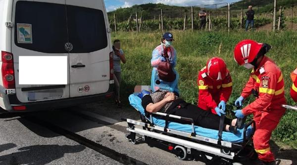 microbuz cu pasageri accident in arges trei victime transportate la spital