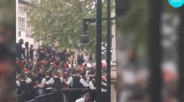 moartea lui george floyd proteste la londra un politist a fost batut imagini live