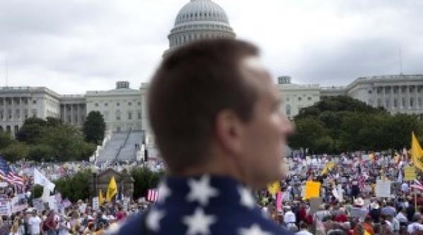 piata din fata casei albe rebotezata in onoarea lui george floyd sfidare la adresa lui donald trump
