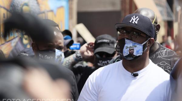 imagini terifiante din washington un sofer a vrut sa ii loveasca pe protestatari cu masina