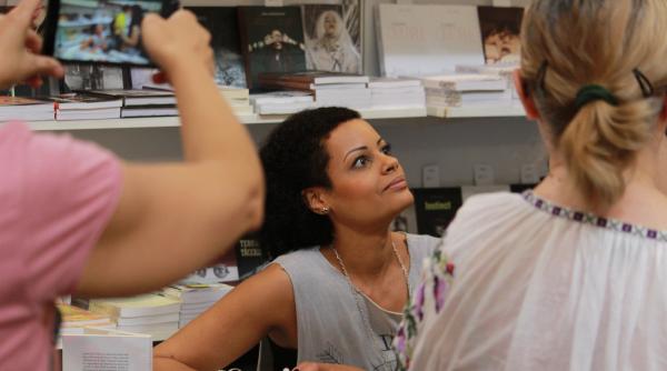 infiorator laura nureldin asa mi se spunea e foarte dureros eu m am nascut in romania