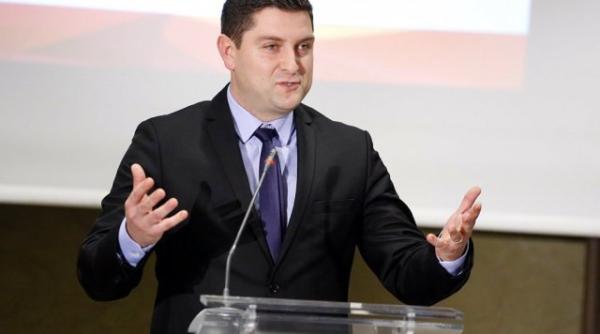 bogdan cojocaru  liderul tsd  ludovic orban confunda postul de premier cu cel de imparat