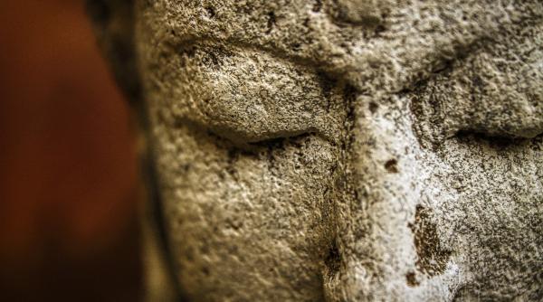 istoria distrusa de demersuri globale o noua statuie uriasa inlaturata nu mai putem