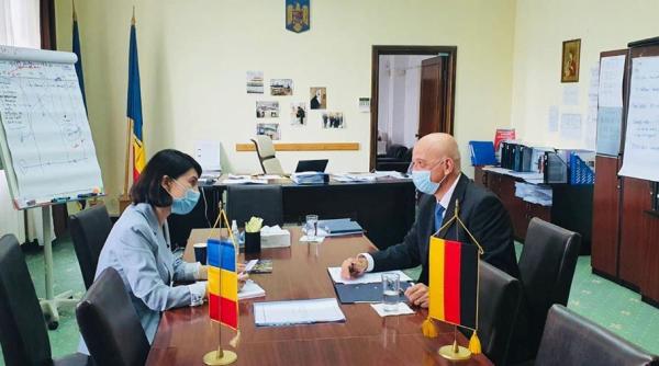 violeta alexandru discutie cu ambasadorul germaniei la bucuresti subiectul romanilor plecati la munca pe masa