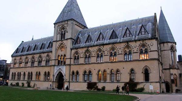 o statuie de la oxford va fi indepartata legaturi cu trecutul colonial al marii britanii