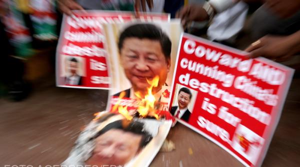 razboi china india premierul indian intalnire cu toate partidele protestatarii ard drapele