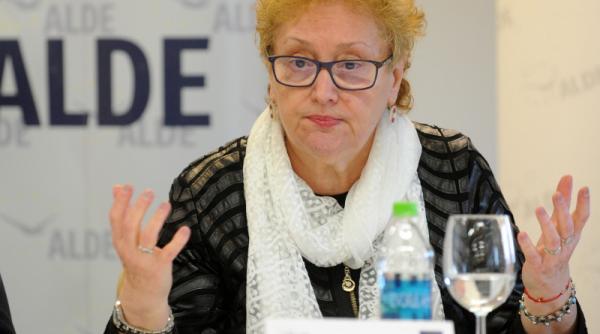 impozitare pensii speciale renate weber acuzata de conflict de interese dupa ce a sesizat ccr