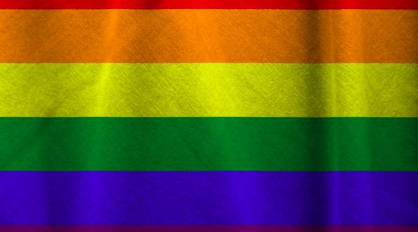 nu o sa iti vina sa crezi transexualul care a cheltuit o avere ca sa arate asa foto