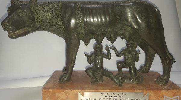 povestea lupoaicei de pe capitol la bucuresti