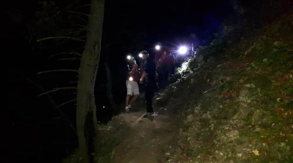 trei interventii ale salvamontistilor din busteni pentru ajutorarea a noua turisti