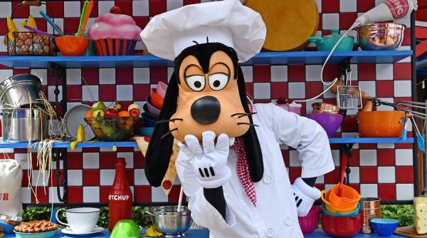 copiii se pot bucura din nou la disneyland paris cand se deschide celebrul parc de distractie