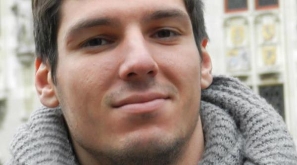 il mai stiti pe mihai tanarul care o cauta pe bianca a intrat in politica