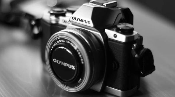 un mare jucator foto video renunta la camere