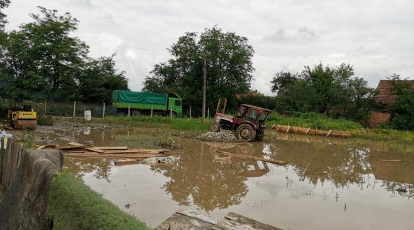 cod rosu de inundatii pe raul jiu