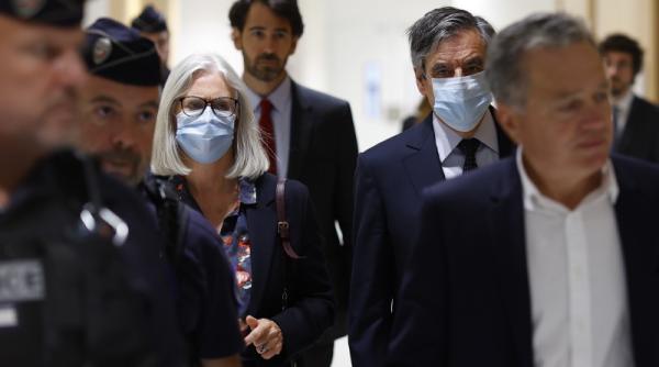 premier francez si sotia sa condamnati pentru angajari fictive