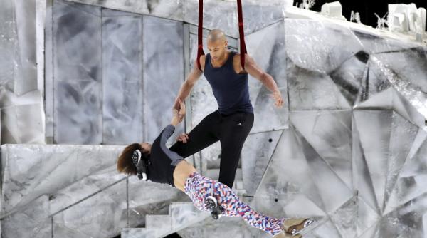 cirque du soleil da afara mii de angajati mai raman doar 5prc