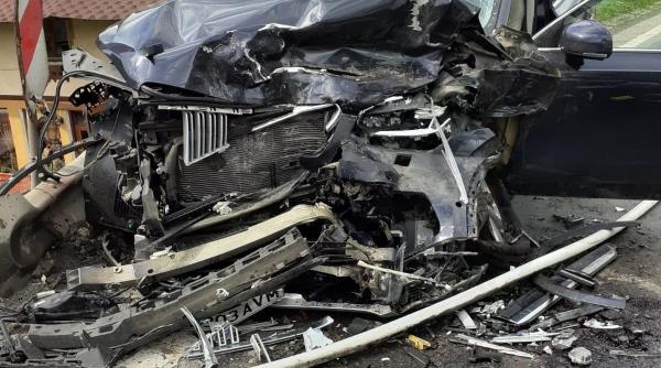 trafic blocat pe dn 1 in aceasta dupa amiaza  accident cu doua victime