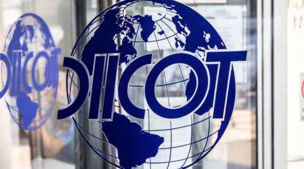 diicot trei politisti si alti 12 oameni trimisi in judecata pentru orgii cu minore