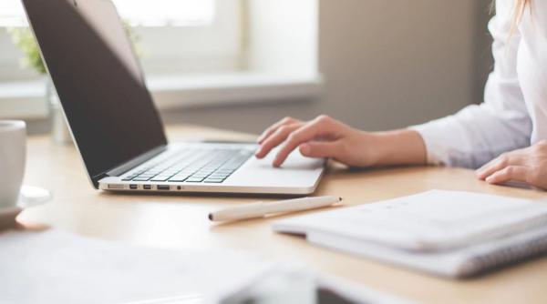 groaznic asa vom arata daca mai lucram mult de acasa imagine care ne baga in sperieti