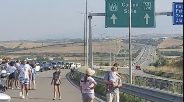 vacanta in grecia cat e coada de masini la vama kulata acum