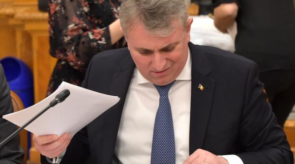 autostrada comarnic brasov prin curtea unui castel si prin apartamente de la etajul 7 lucian bode anuntul momentului