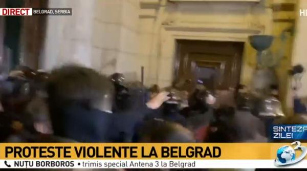 scene incredibile interventie la antena 3 sunt pe strazi chiar acum vad un jandarm ranit